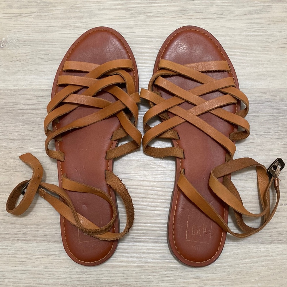 Gap Strappy Flat Sandals size 10 (EU 40)